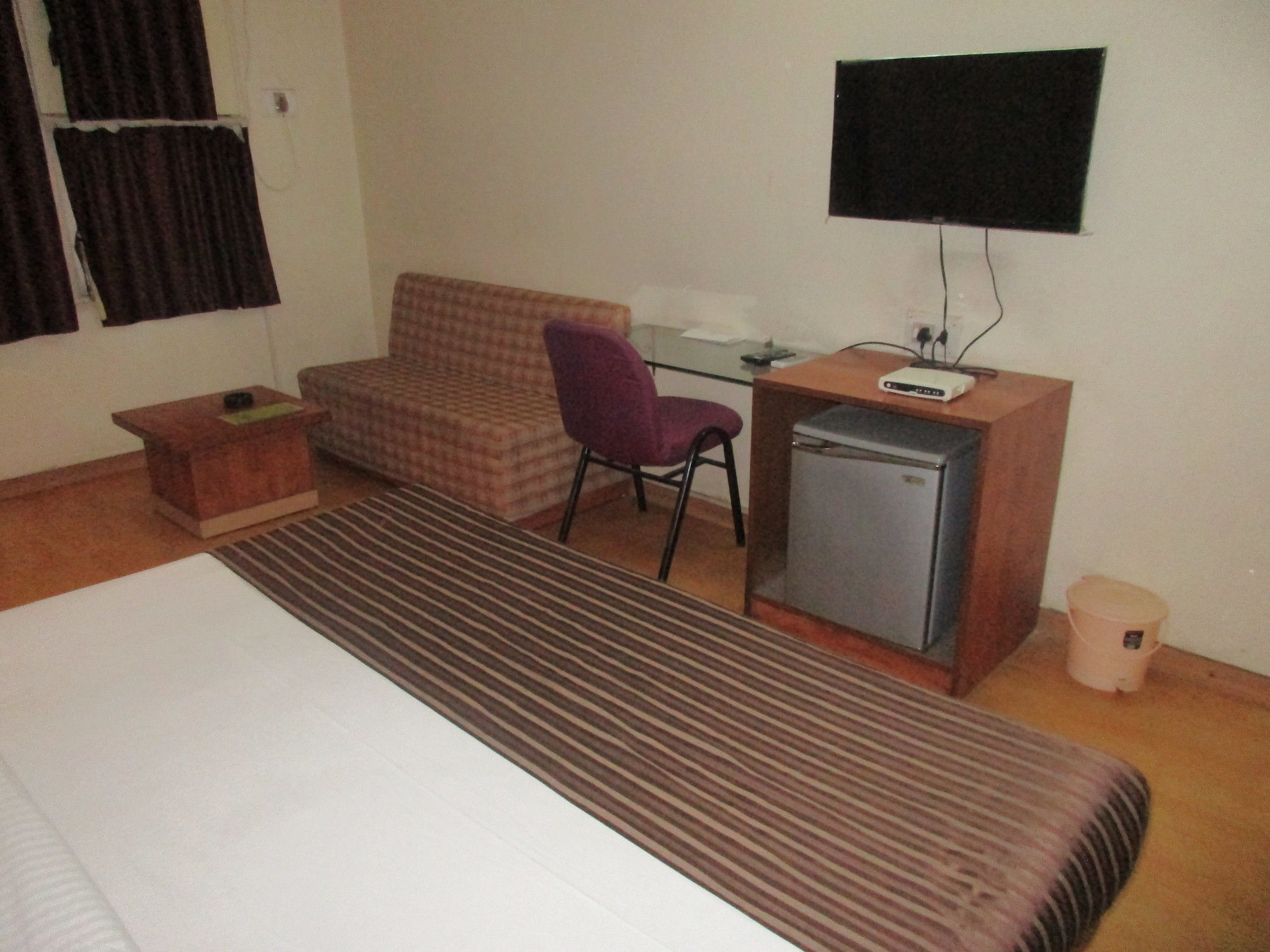 Hotel Sahaj Palace Ahmedabad Buitenkant foto